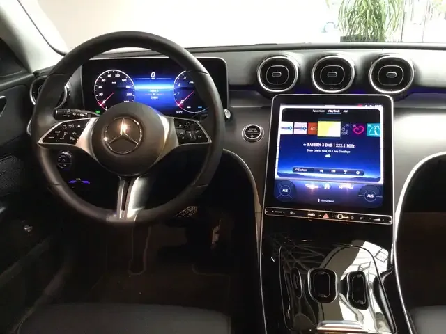 Mercedes-Benz C 180
