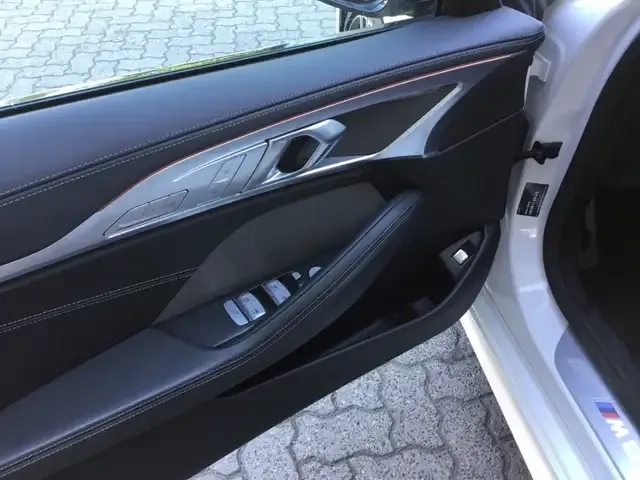 BMW M850