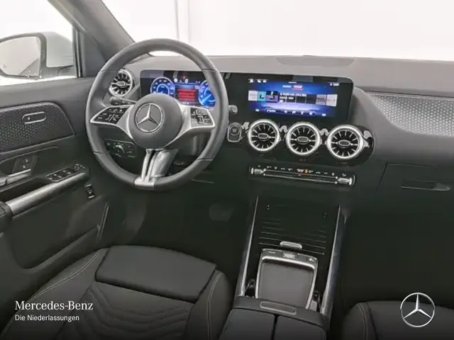 Mercedes-Benz EQA 300