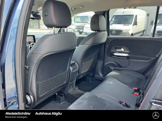 Mercedes-Benz GLB 200