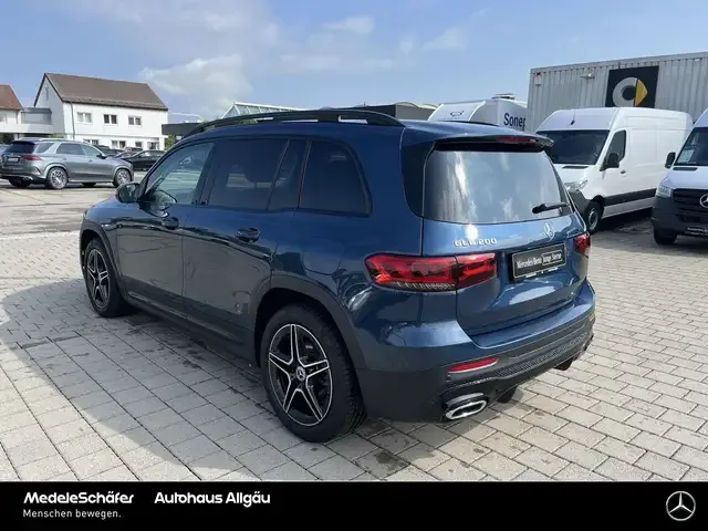 Mercedes-Benz GLB 200