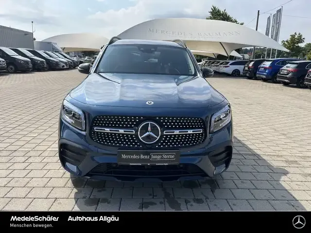 Mercedes-Benz GLB 200