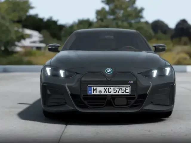 BMW i4