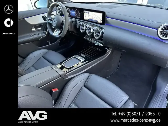 Mercedes-Benz CLA 45 AMG