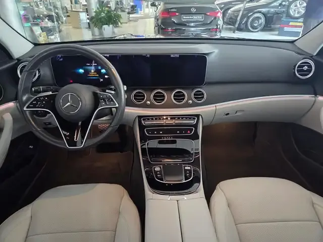 Mercedes-Benz E 300