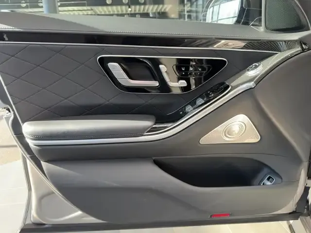 Mercedes-Benz S 400