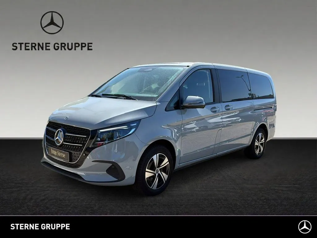 Mercedes-Benz V 220