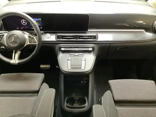 Mercedes-Benz V 220