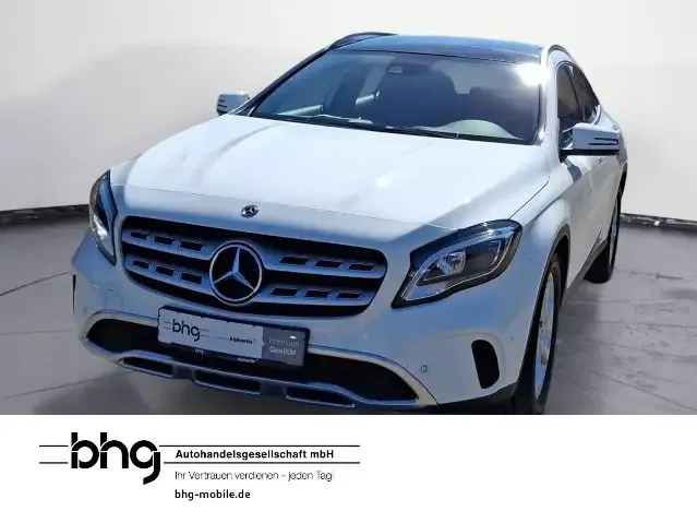 Mercedes-Benz GLA 200