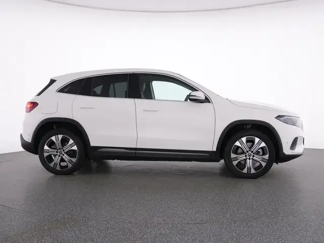 Mercedes-Benz EQA 300