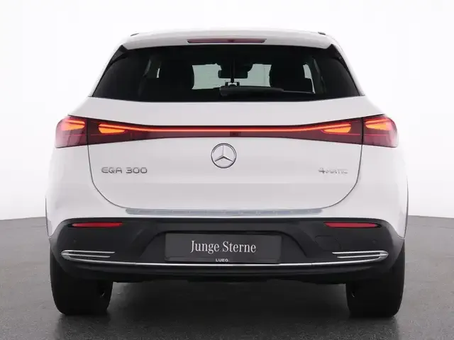 Mercedes-Benz EQA 300