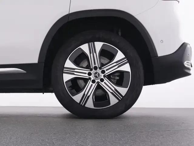 Mercedes-Benz EQA 300
