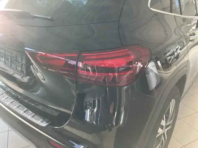 Mercedes-Benz GLA 180