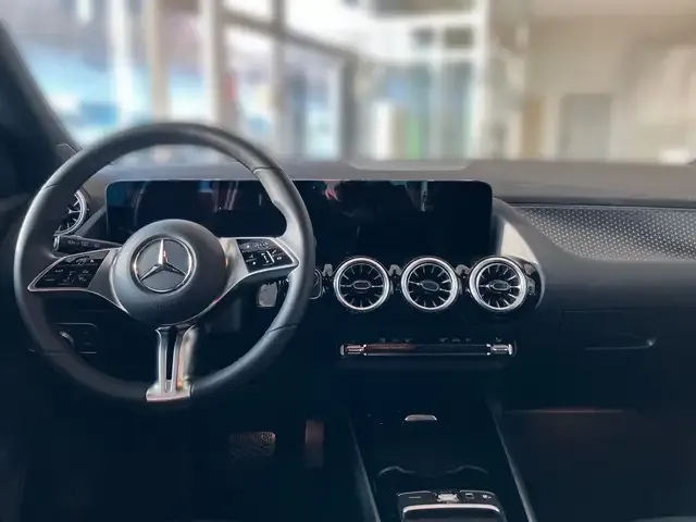 Mercedes-Benz GLA 180