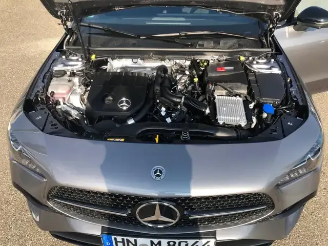 Mercedes-Benz CLA 180