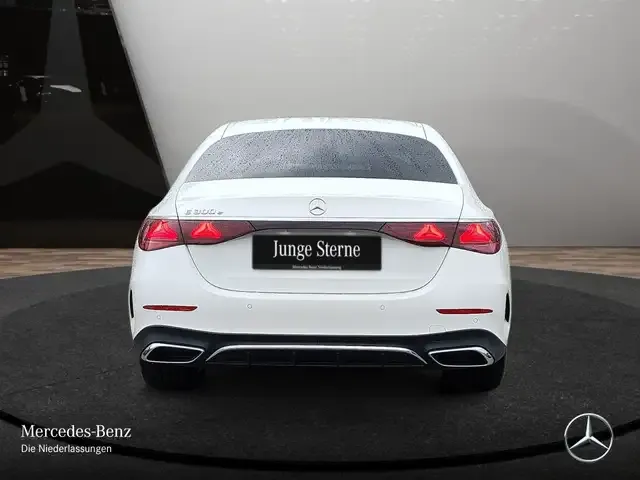 Mercedes-Benz E 300