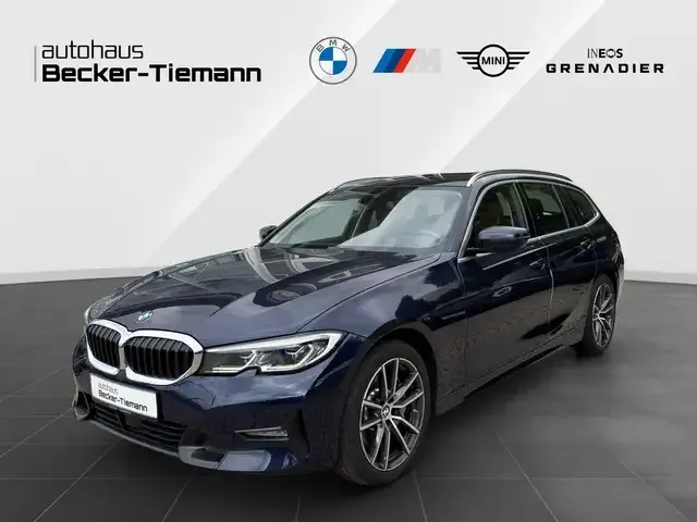 BMW 330