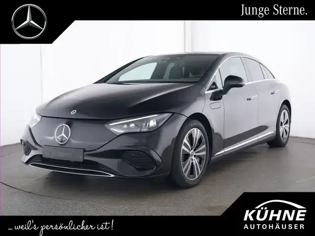 Mercedes-Benz EQE 300