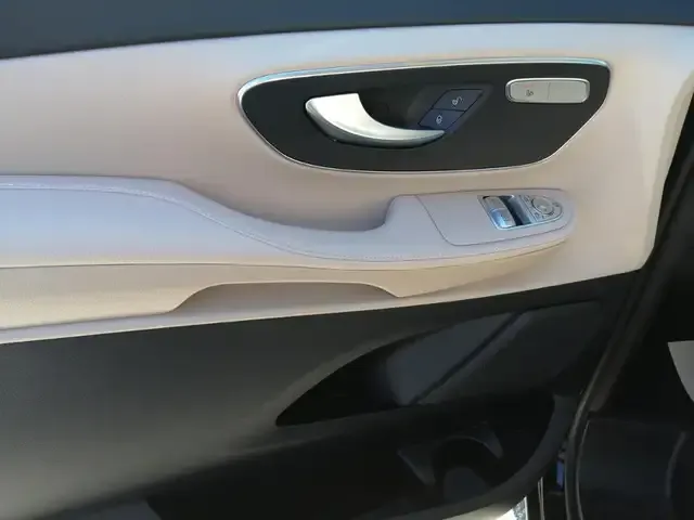 Mercedes-Benz EQV 300