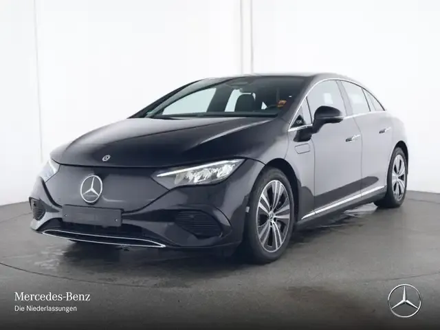 Mercedes-Benz EQE 300