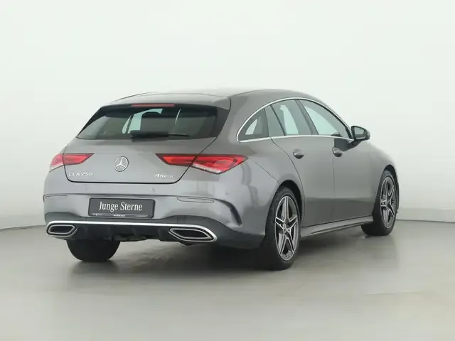 Mercedes-Benz CLA 250