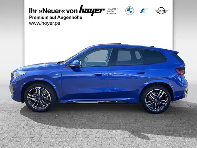 BMW iX1