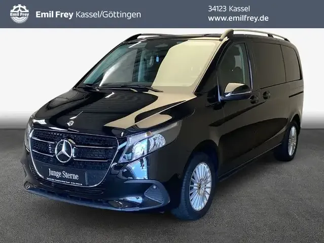 Mercedes-Benz V 220