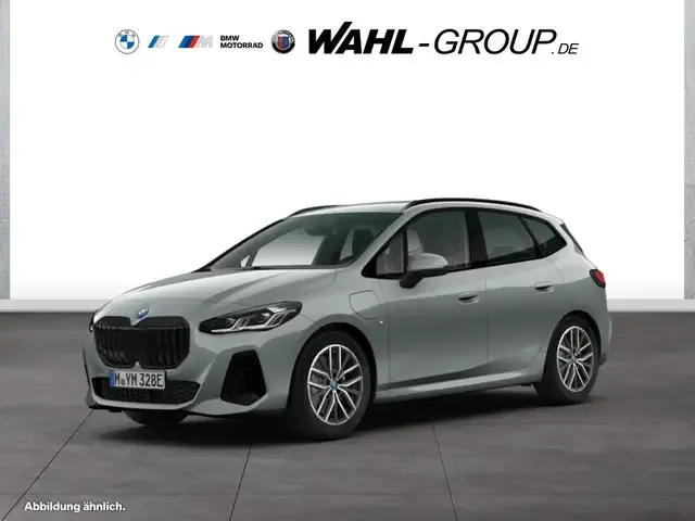 BMW 225