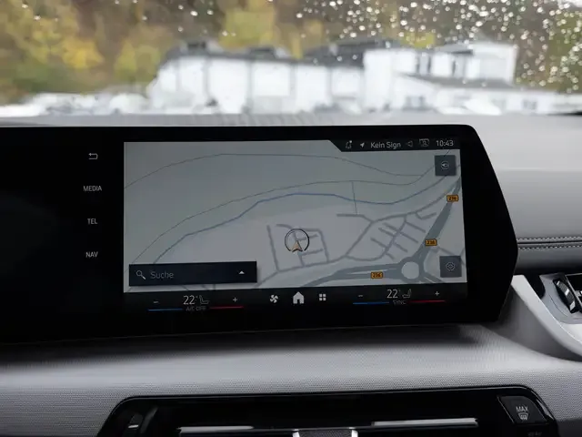 BMW 216