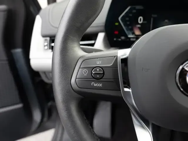 BMW 216