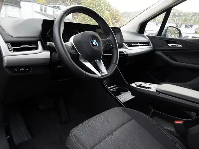 BMW 216