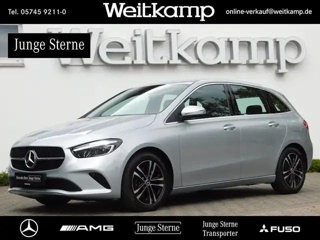 Mercedes-Benz B 220