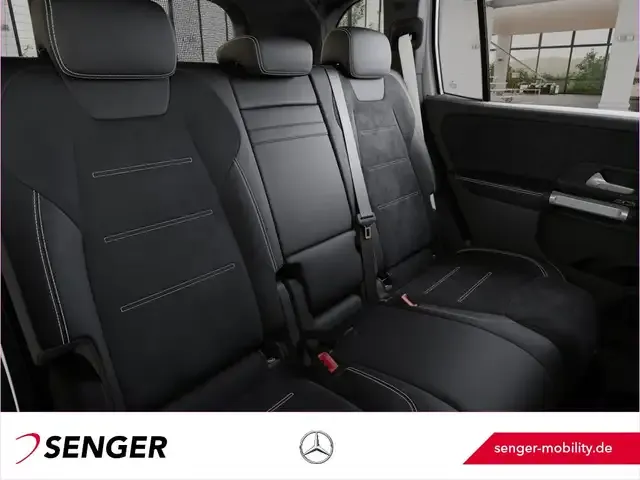 Mercedes-Benz GLB 200