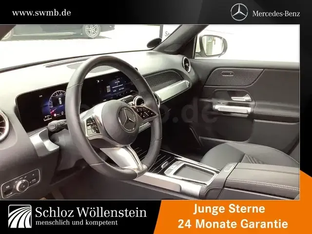 Mercedes-Benz GLB 220