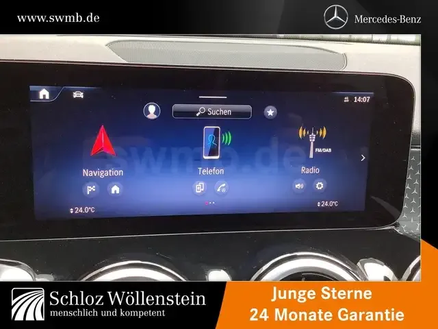 Mercedes-Benz GLB 220