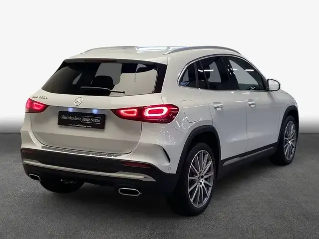 Mercedes-Benz GLA 250