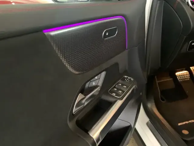 Mercedes-Benz EQB 250