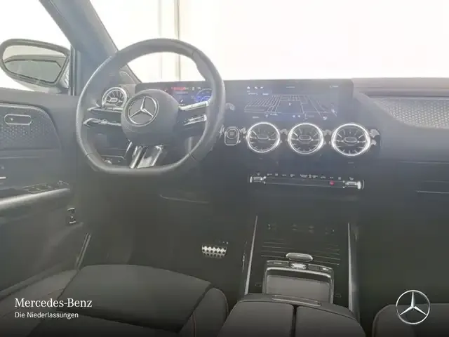 Mercedes-Benz EQA 250