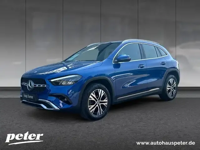 Mercedes-Benz GLA 220