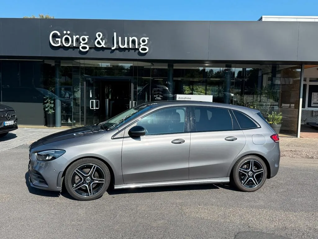 Mercedes-Benz B 220