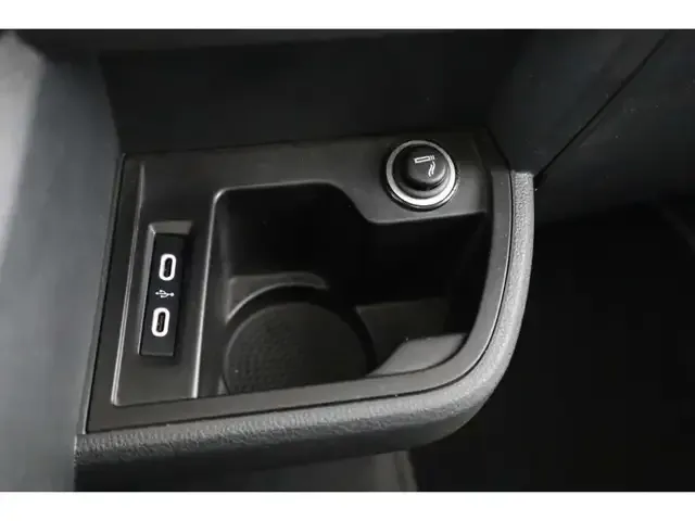 Volkswagen T6.1 California