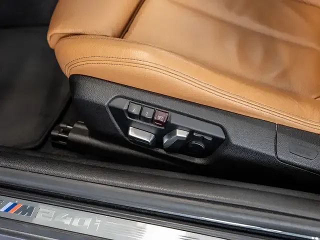 BMW 240