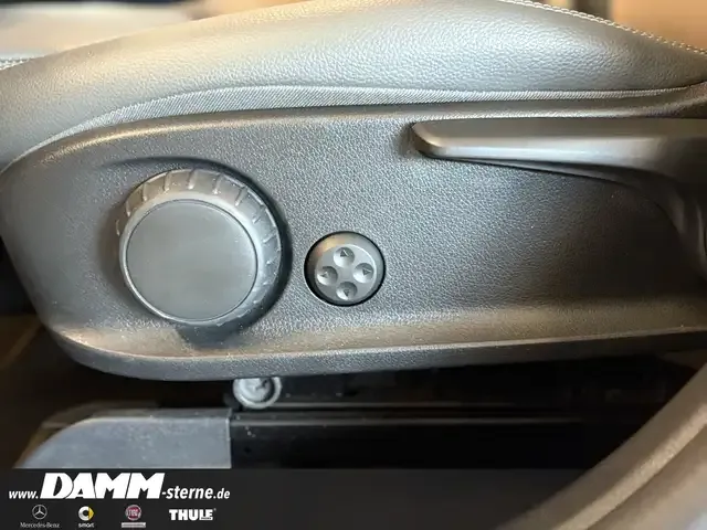 Mercedes-Benz EQB 300