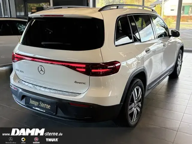 Mercedes-Benz EQB 300