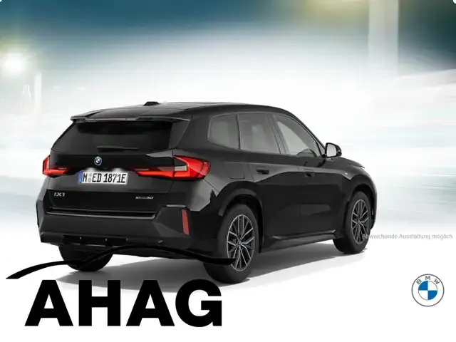 BMW iX1