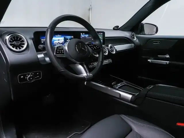 Mercedes-Benz EQB 350