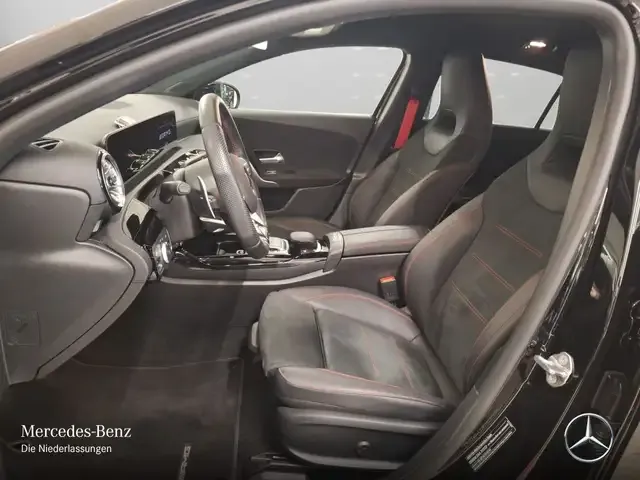 Mercedes-Benz A 35 AMG