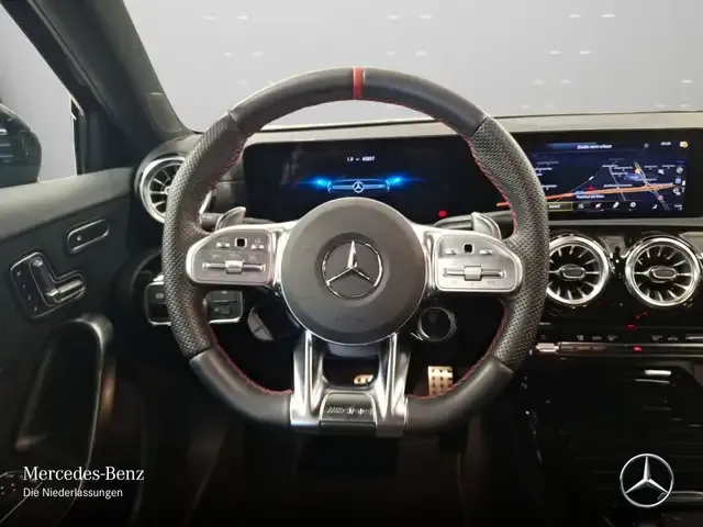 Mercedes-Benz A 35 AMG