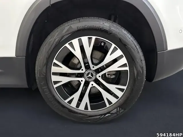 Mercedes-Benz GLB 220