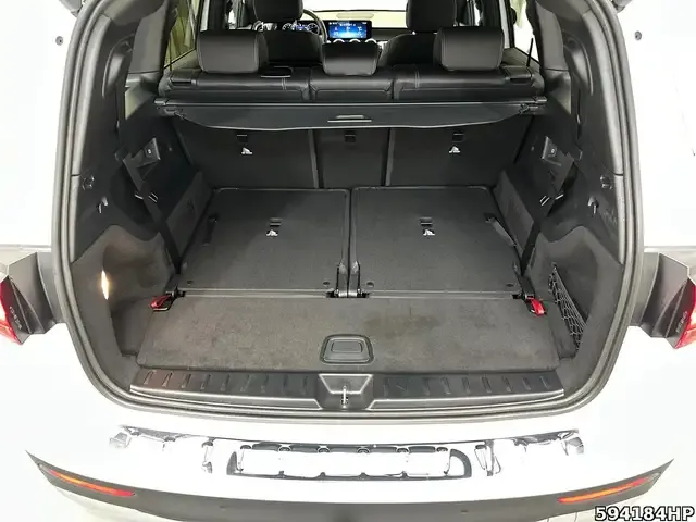 Mercedes-Benz GLB 220